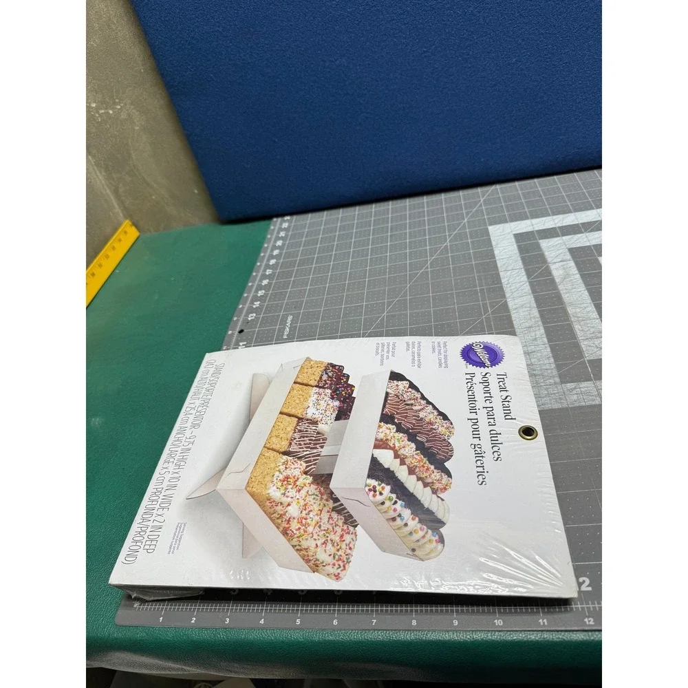 2 Wilton 2‎ Tier Treat Stand 9.75 High 10